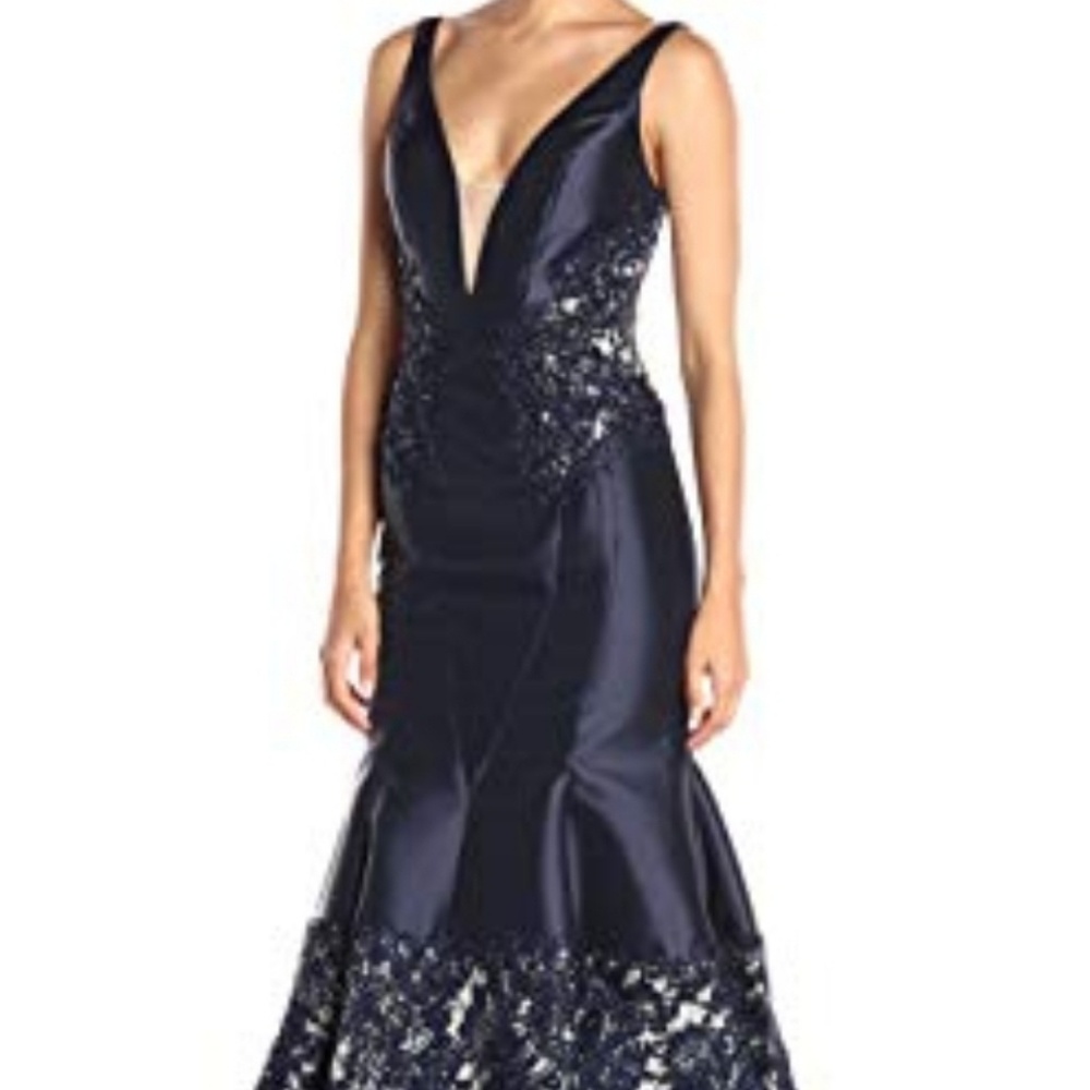 NWT Mac Duggal Gown